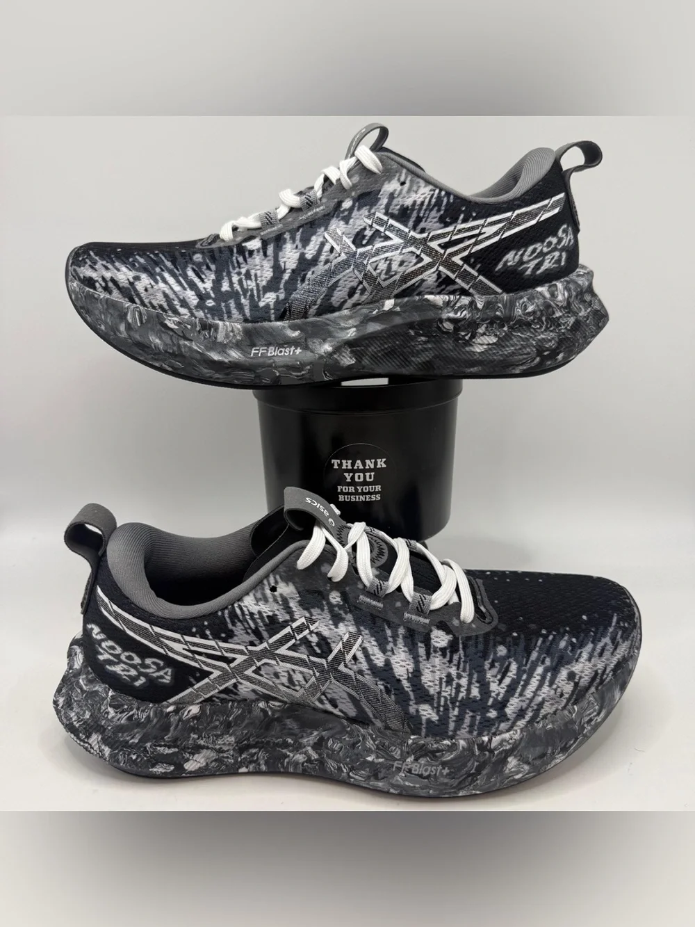 ASICS Novablast 5 Women’s 8.5 Black Gray Running Shoes FF Blast+ 1012B675
